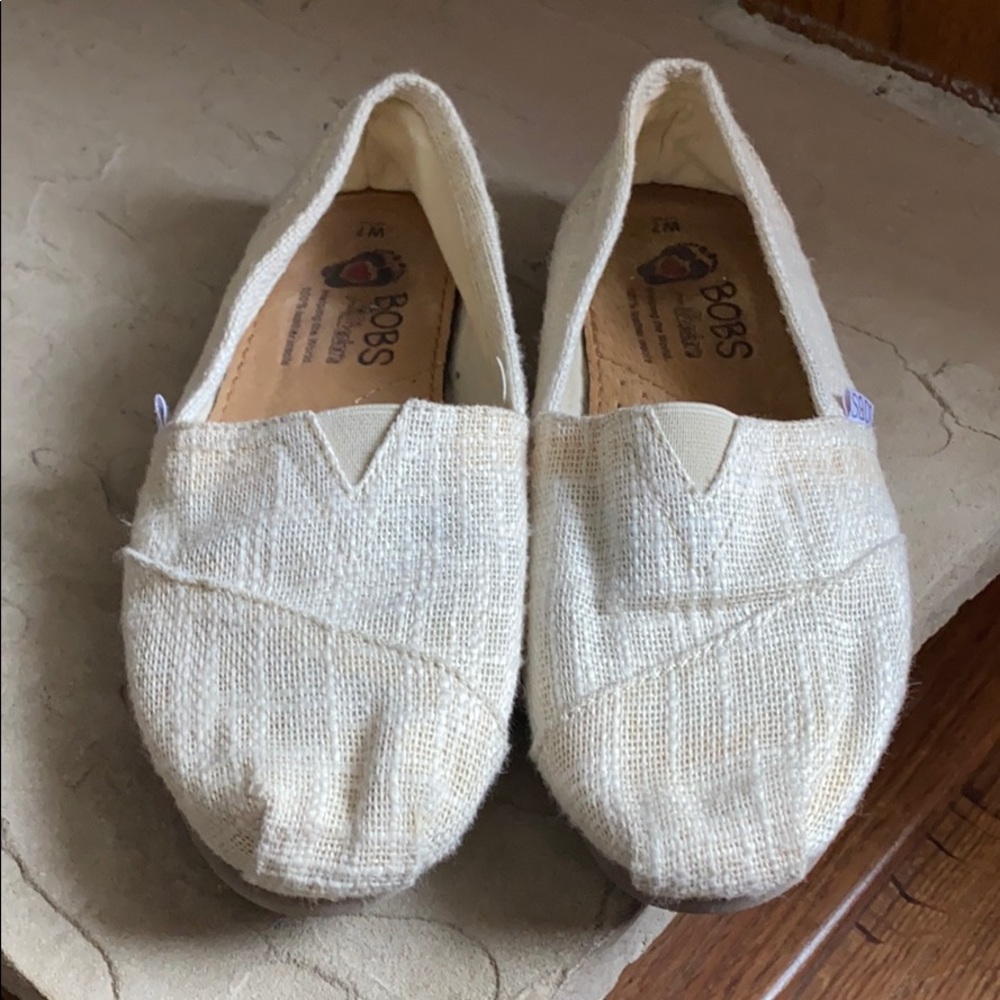 Beige Bobs